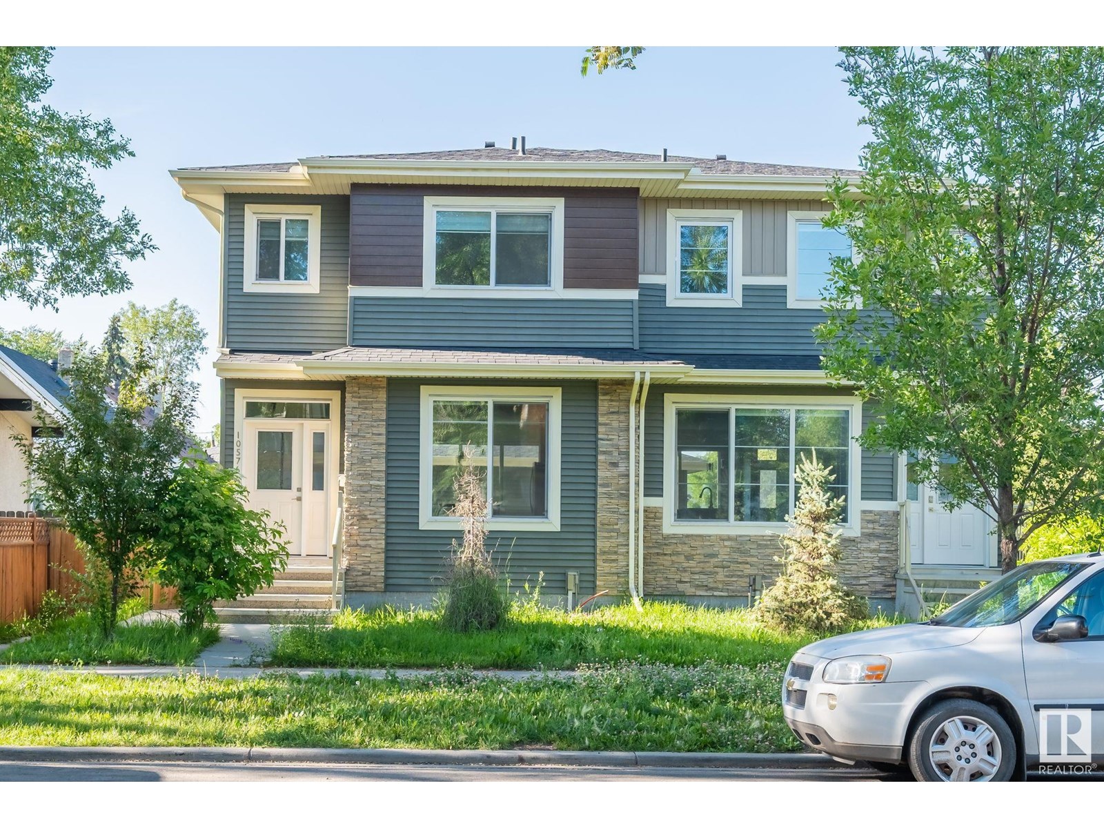 Photo 1 of 10576 62 Av Nw Nw, Edmonton AB