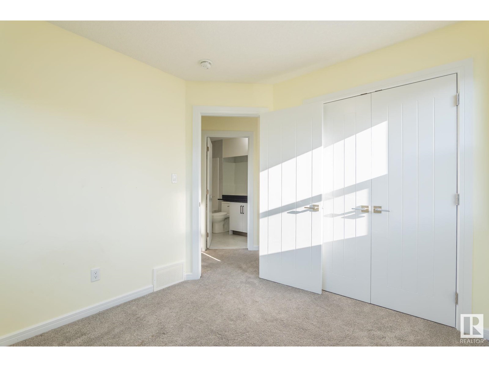 Photo 19 of 10576 62 Av Nw Nw, Edmonton AB