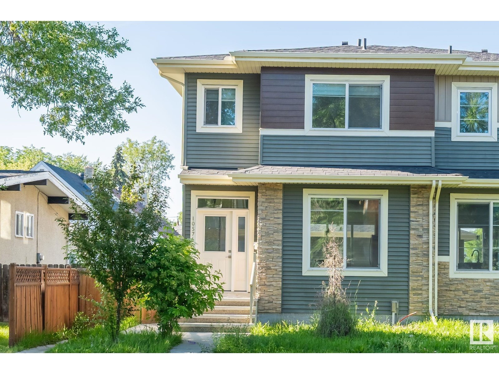 Photo 2 of 10576 62 Av Nw Nw, Edmonton AB