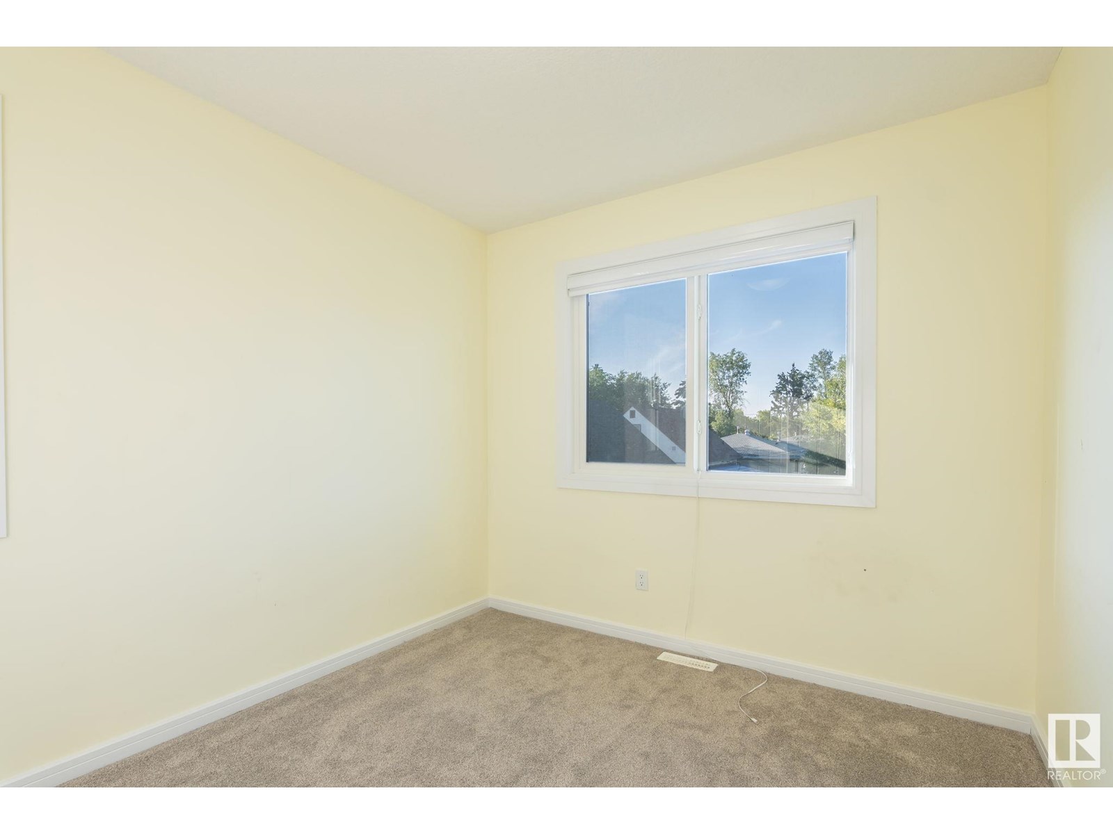 Photo 18 of 10576 62 Av Nw Nw, Edmonton AB