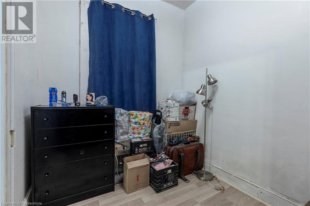 Photo 15 of 227 Wellington Street N, Hamilton ON