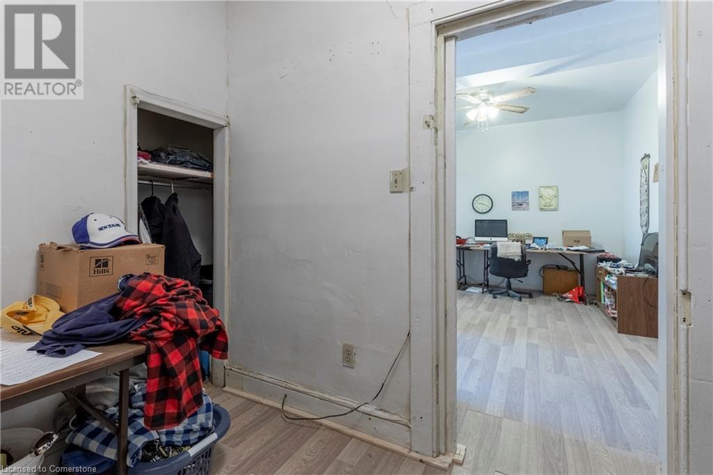 Photo 27 of 227 Wellington Street N, Hamilton ON