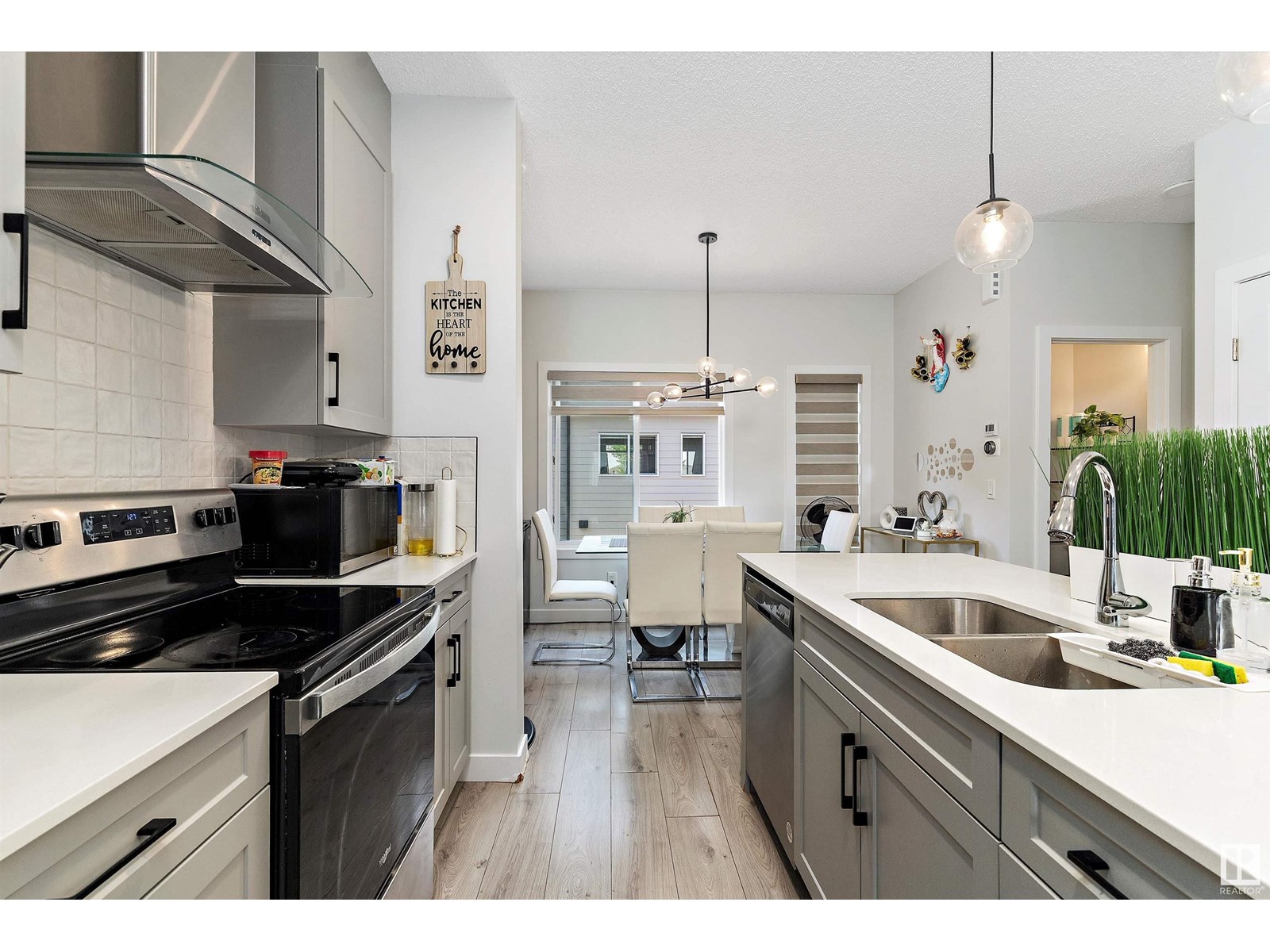 Photo 8 of 162 804 Welsh Dr Sw, Edmonton AB