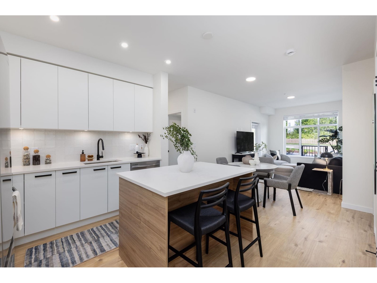 408 33920 BEST AVENUE, Mission