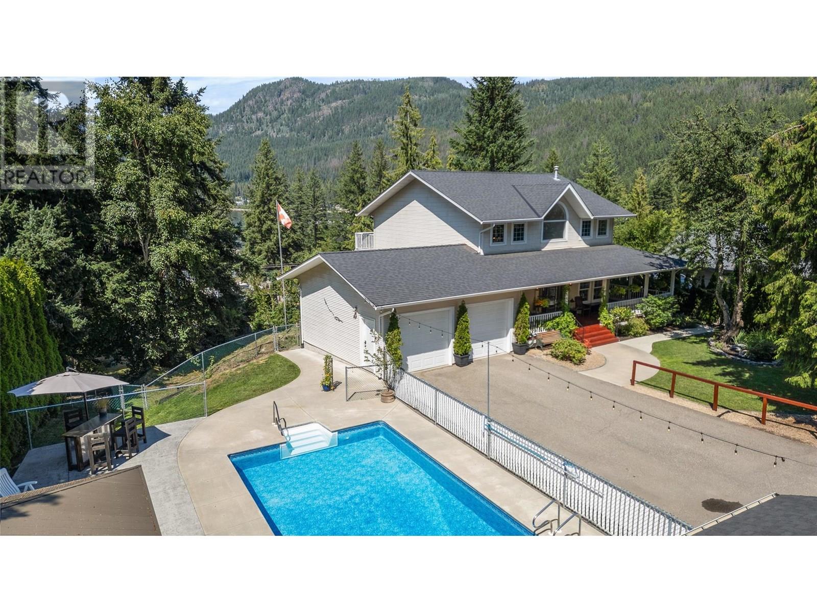 Photo 20 of 2662 Blind Bay Road, Blind Bay BC