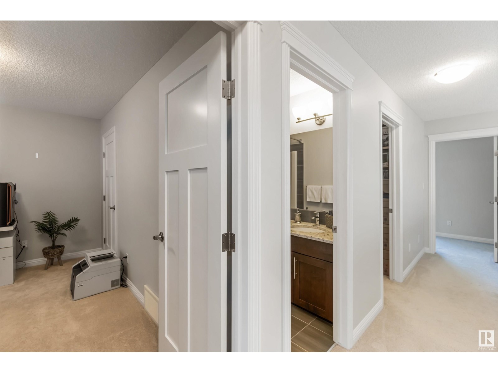 Photo 35 of 5321 Schonsee Dr Nw Nw, Edmonton AB