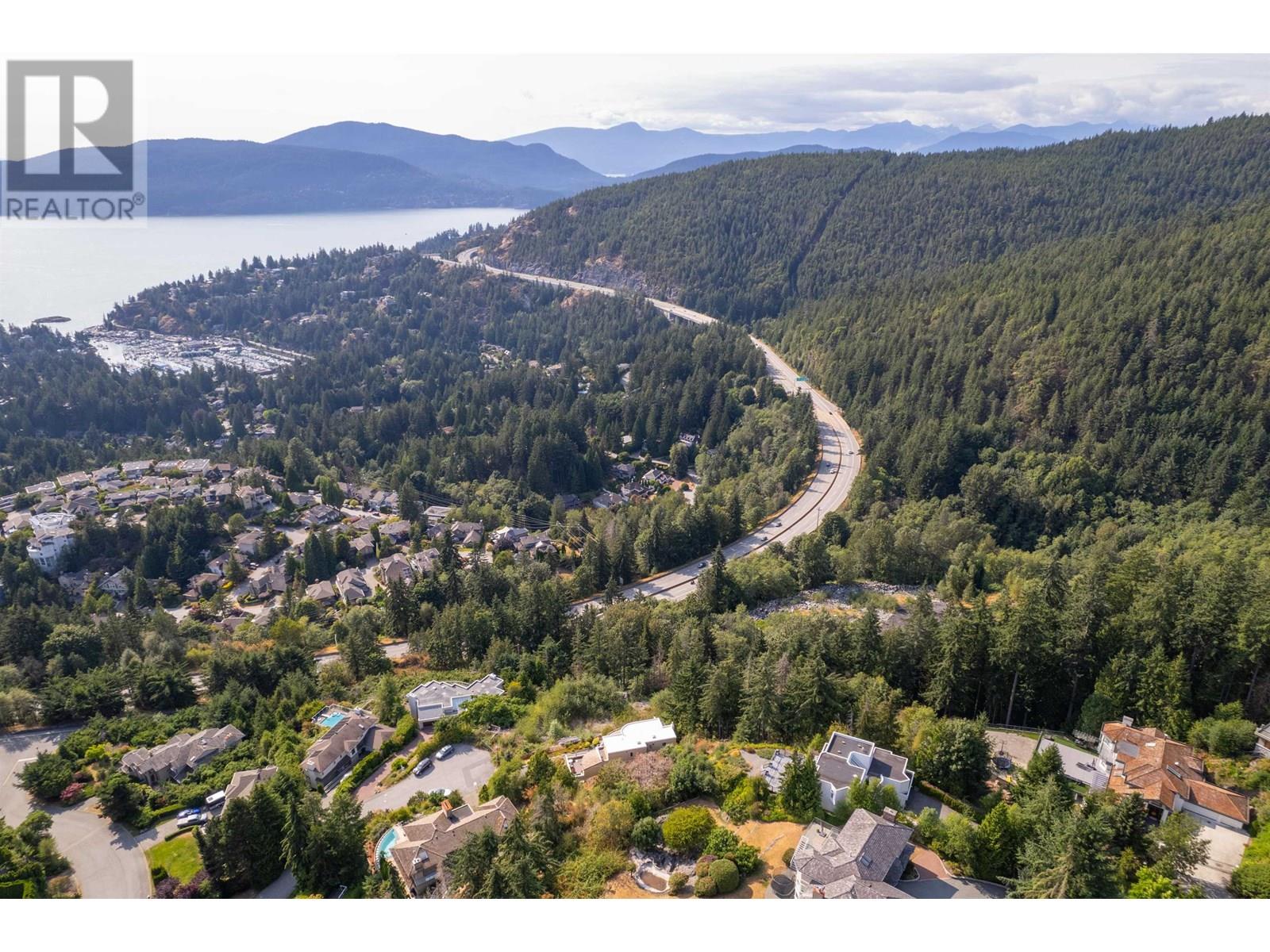Photo 23 of 4783 Westwood Place, West Vancouver BC