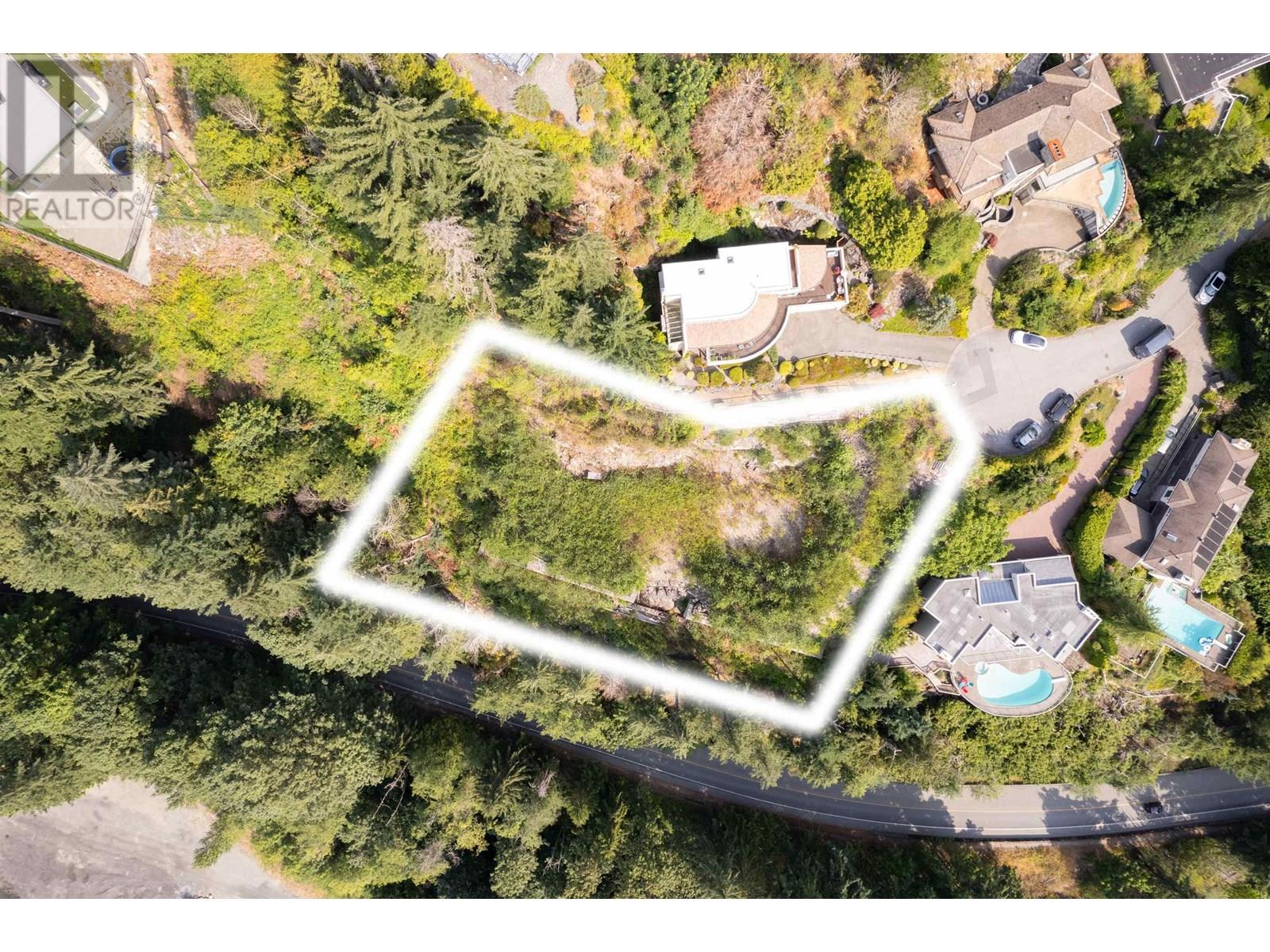 Photo 6 of 4783 Westwood Place, West Vancouver BC