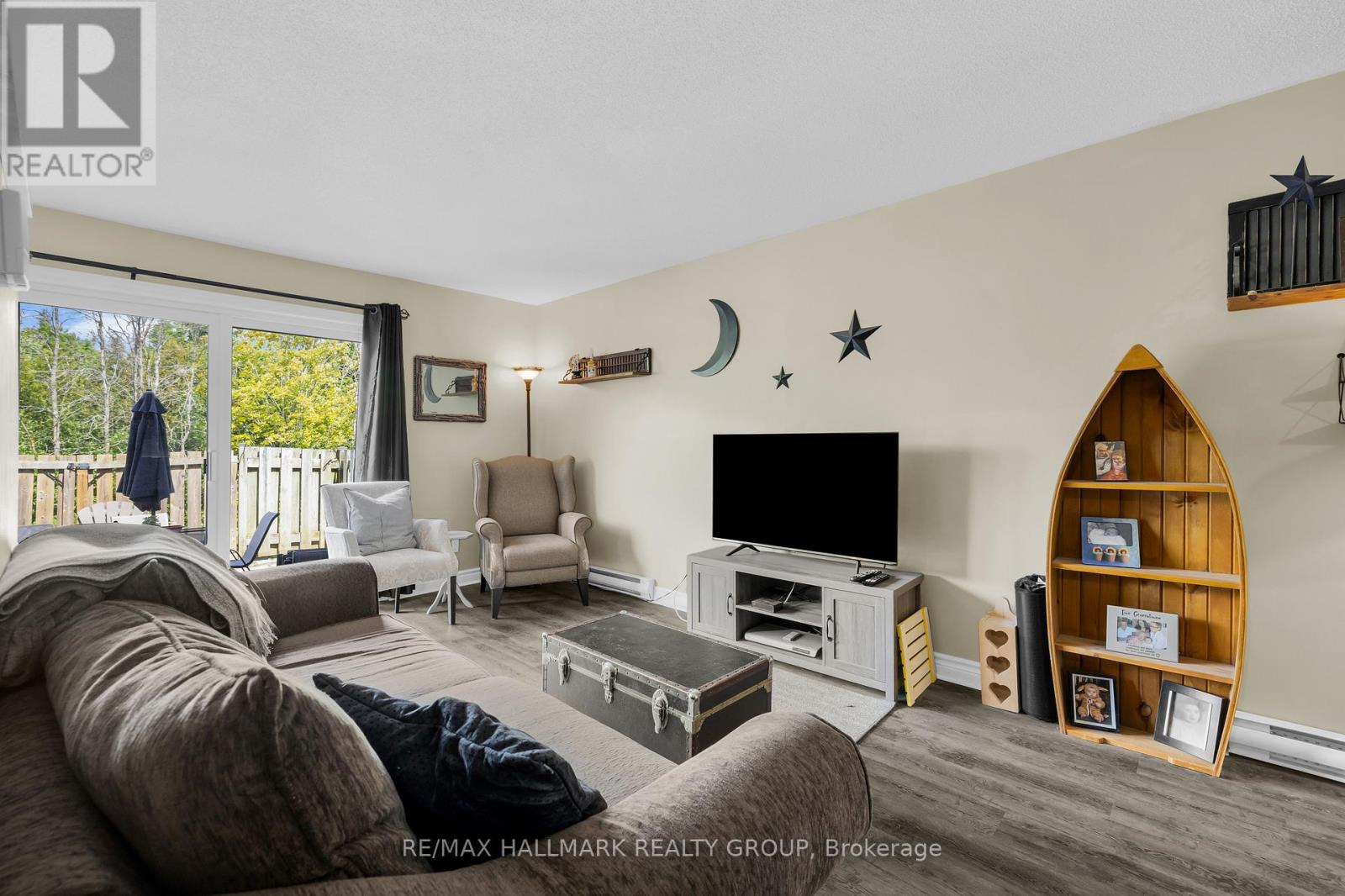 Photo 13 of 69 1231 Millwood Avenue, Brockville ON