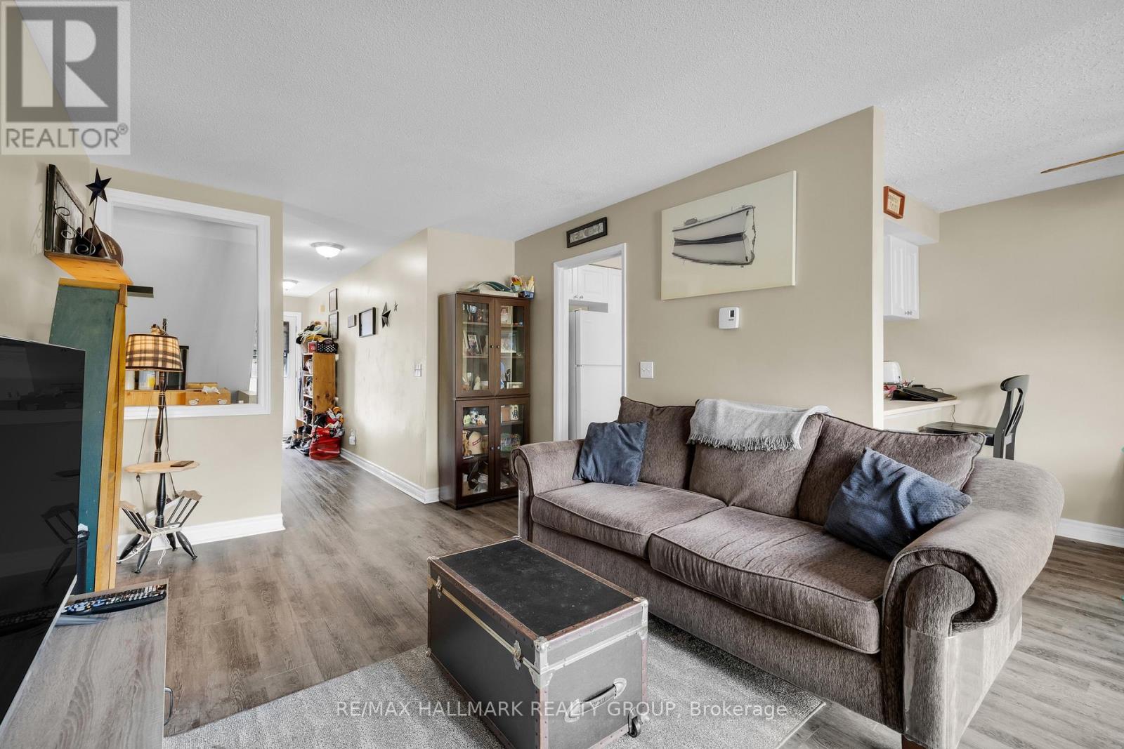 Photo 15 of 69 1231 Millwood Avenue, Brockville ON
