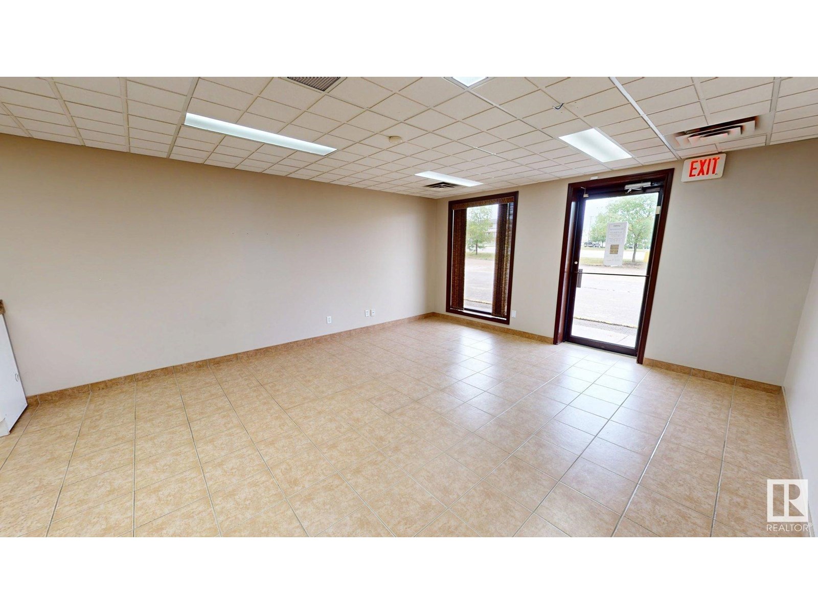 Photo 1 of 3 5211 50 St, Drayton Valley AB