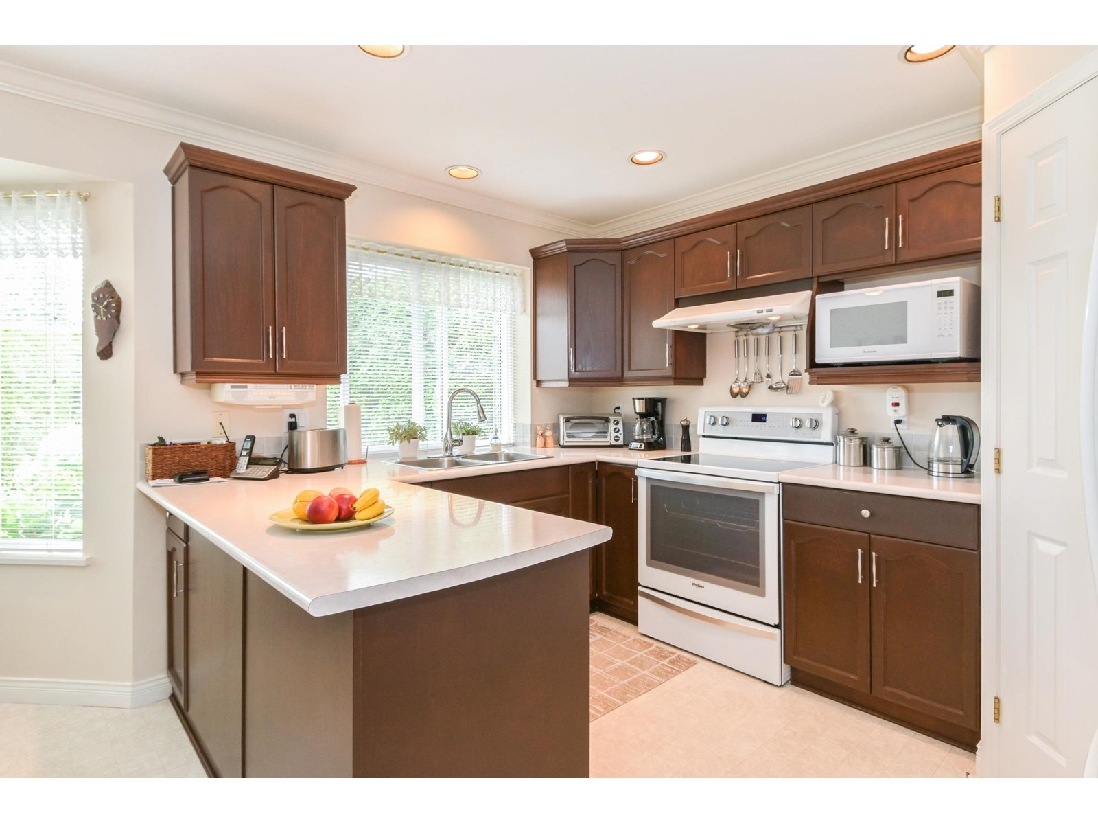 Photo 15 of 4536 221 A Street, Langley BC