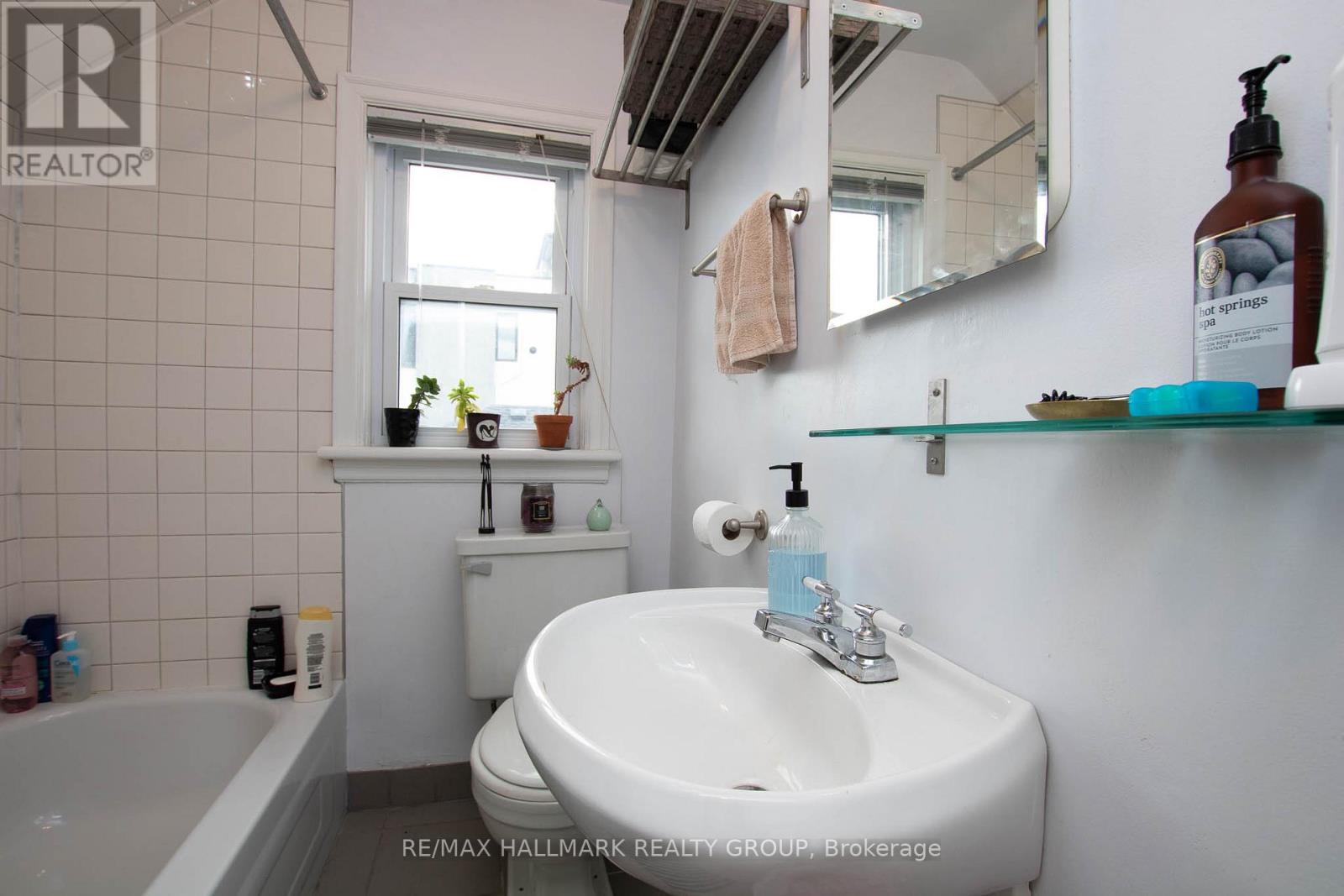 Photo 17 of 2 359 Dominion Avenue, Ottawa ON