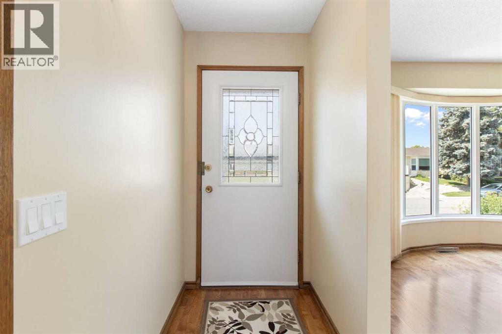 Photo 22 of 5003 Vantage Crescent Nw, Calgary AB