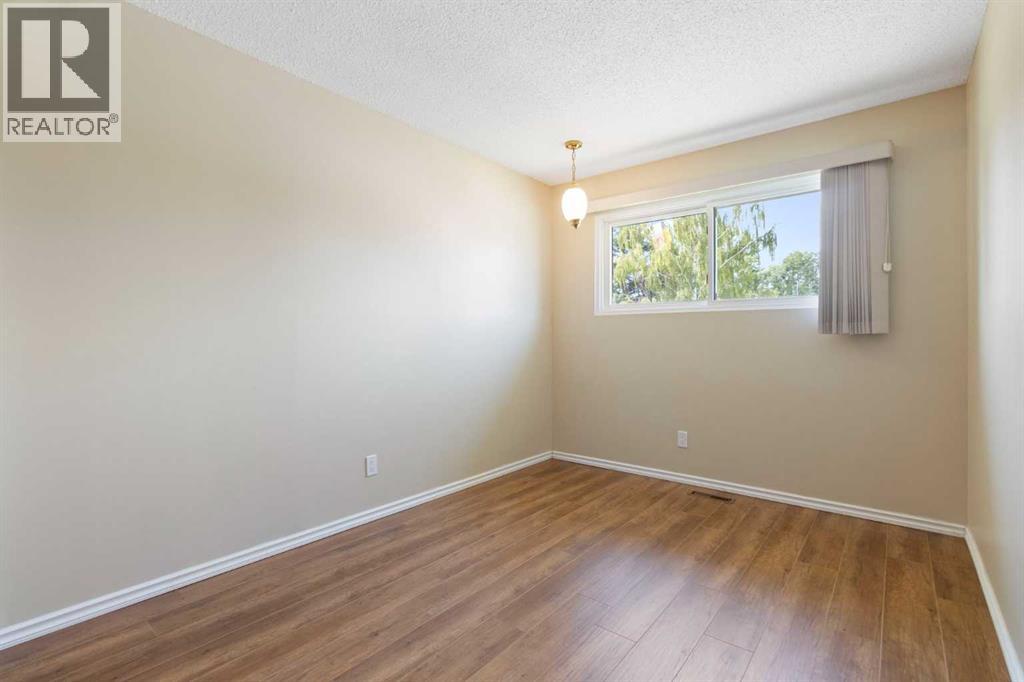 Photo 19 of 5003 Vantage Crescent Nw, Calgary AB