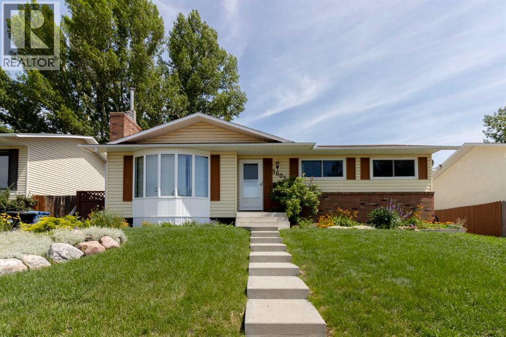 Photo 1 of 5003 Vantage Crescent Nw, Calgary AB