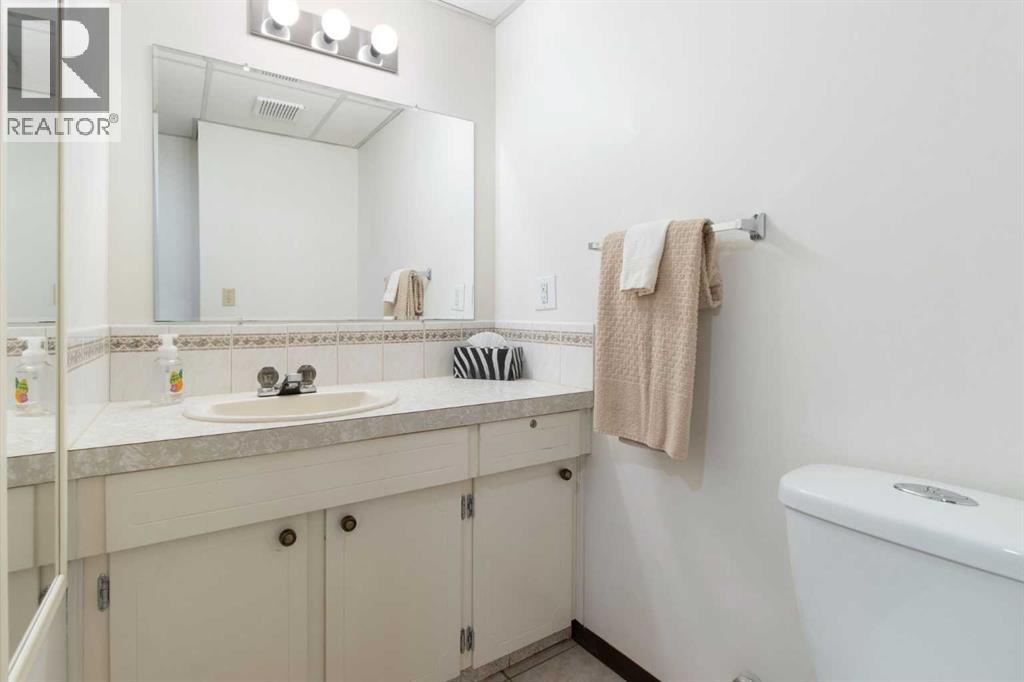 Photo 37 of 5003 Vantage Crescent Nw, Calgary AB