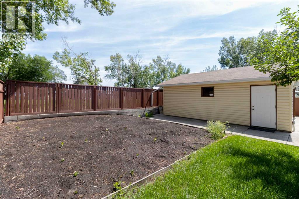 Photo 40 of 5003 Vantage Crescent Nw, Calgary AB