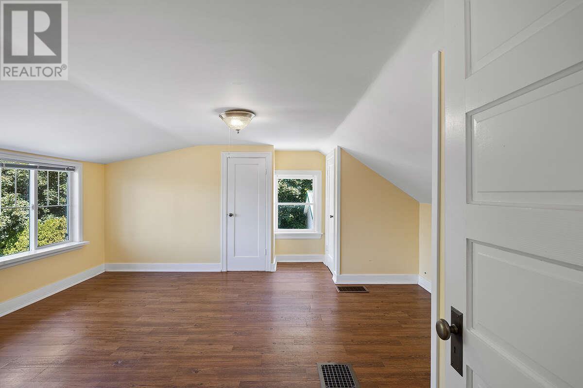 434 11th Avenue N, Creston