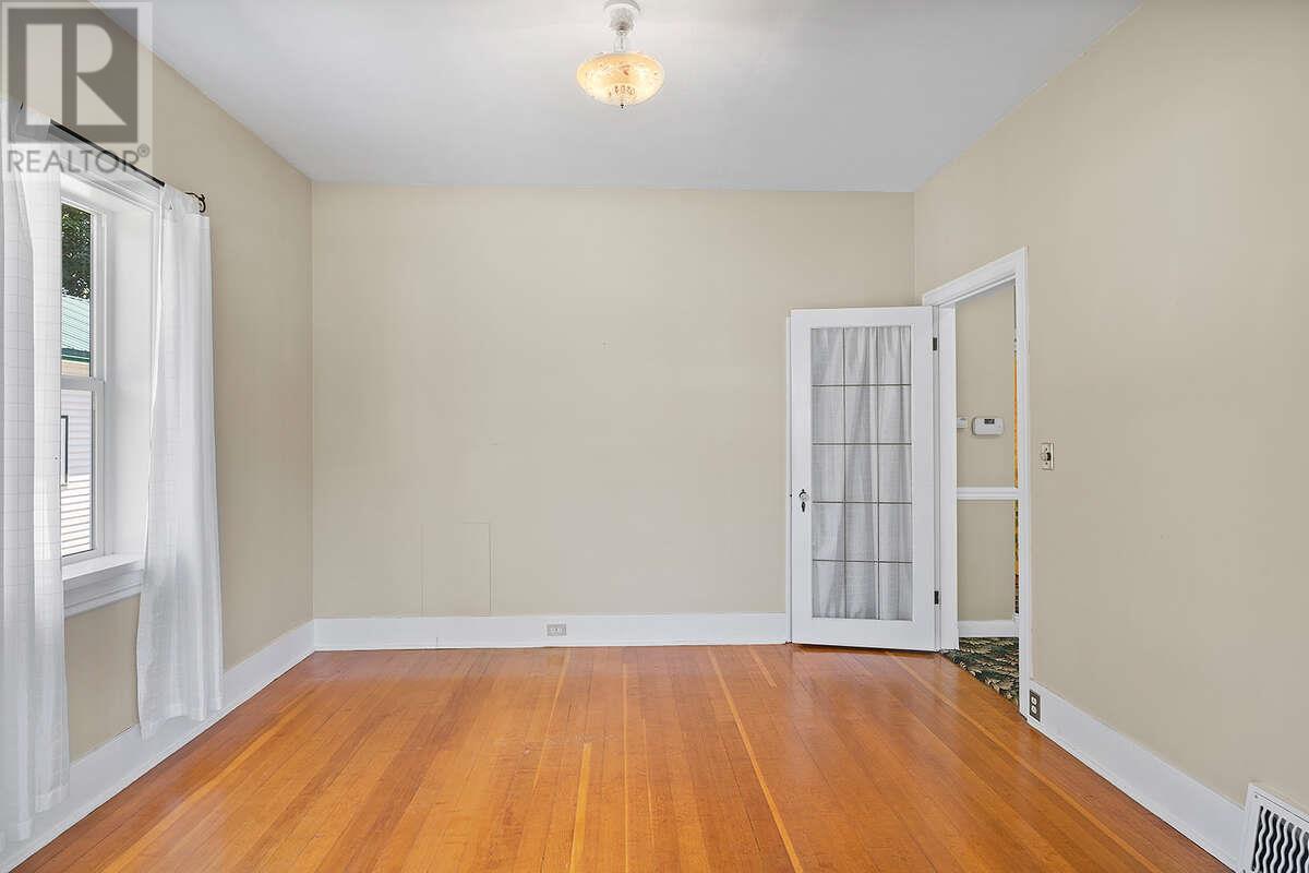 434 11th Avenue N, Creston