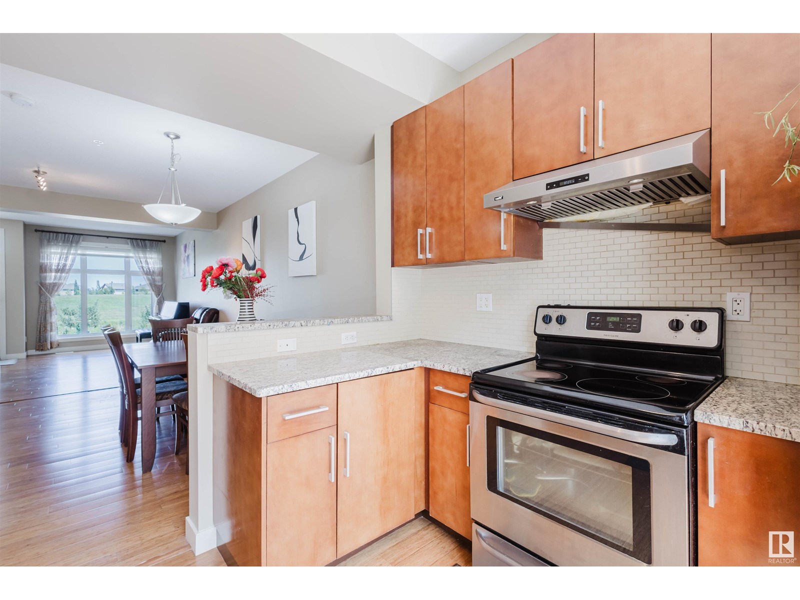 Photo 40 of 1633 Cunningham Wy Sw, Edmonton AB