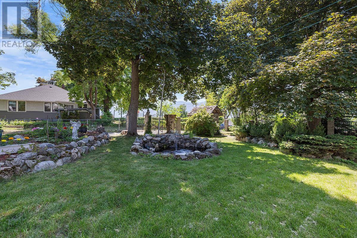 434 11th Avenue N, Creston