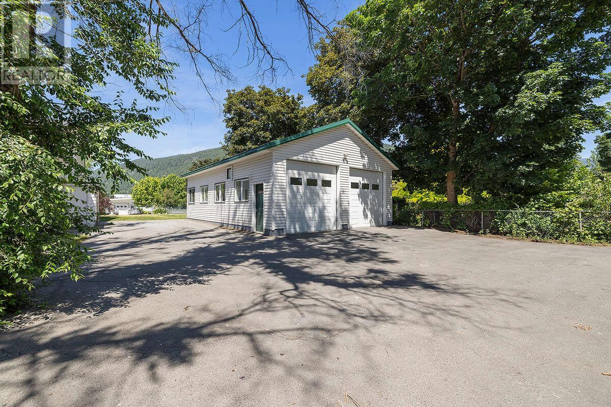 434 11th Avenue N, Creston