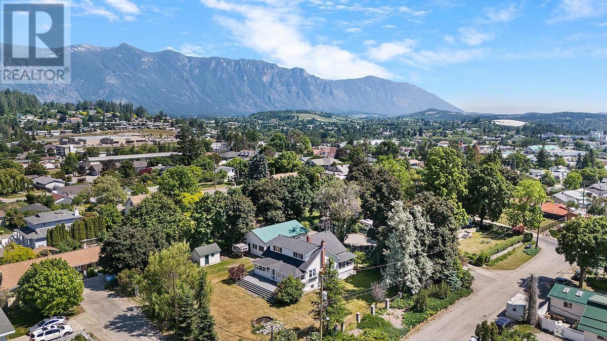 434 11th Avenue N, Creston