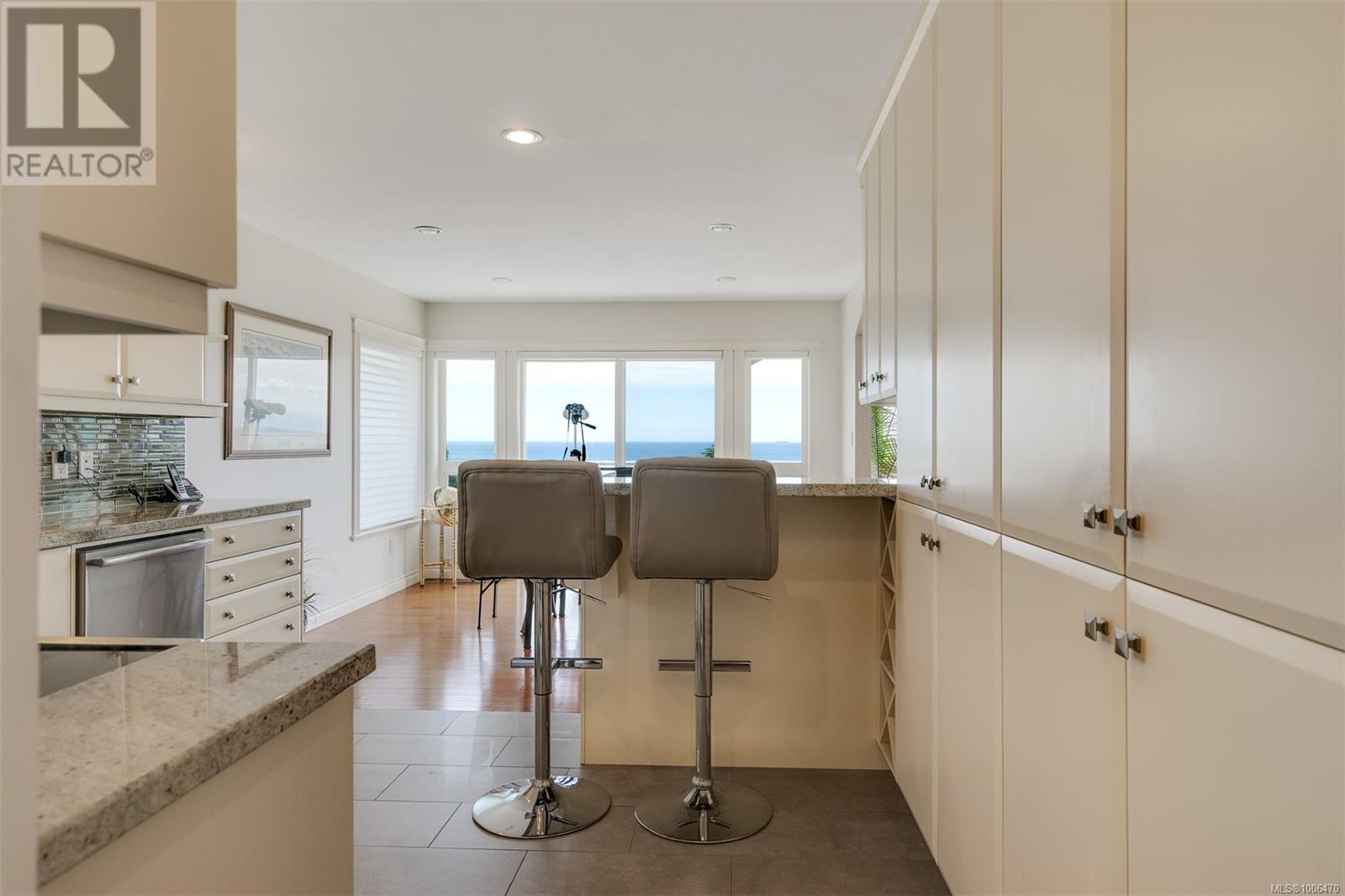 Photo 24 of 3325 Aloha Ave, Colwood BC