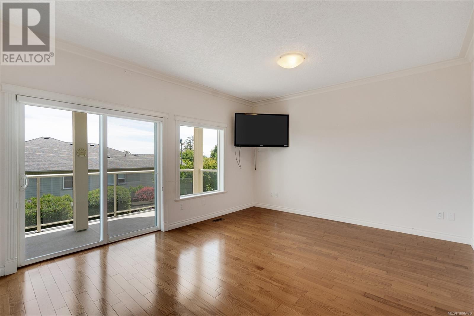 Photo 10 of 3325 Aloha Ave, Colwood BC
