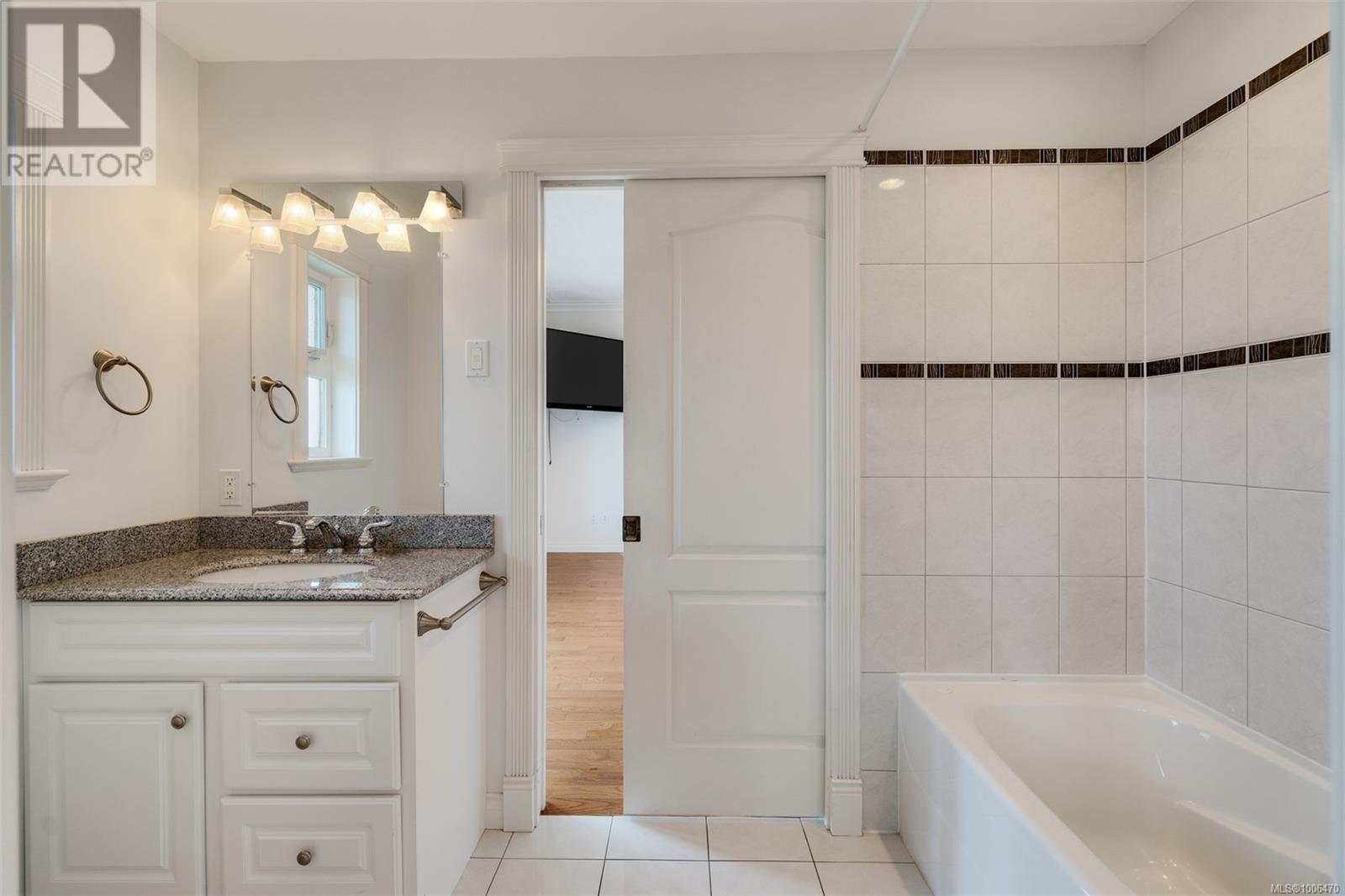 Photo 43 of 3325 Aloha Ave, Colwood BC