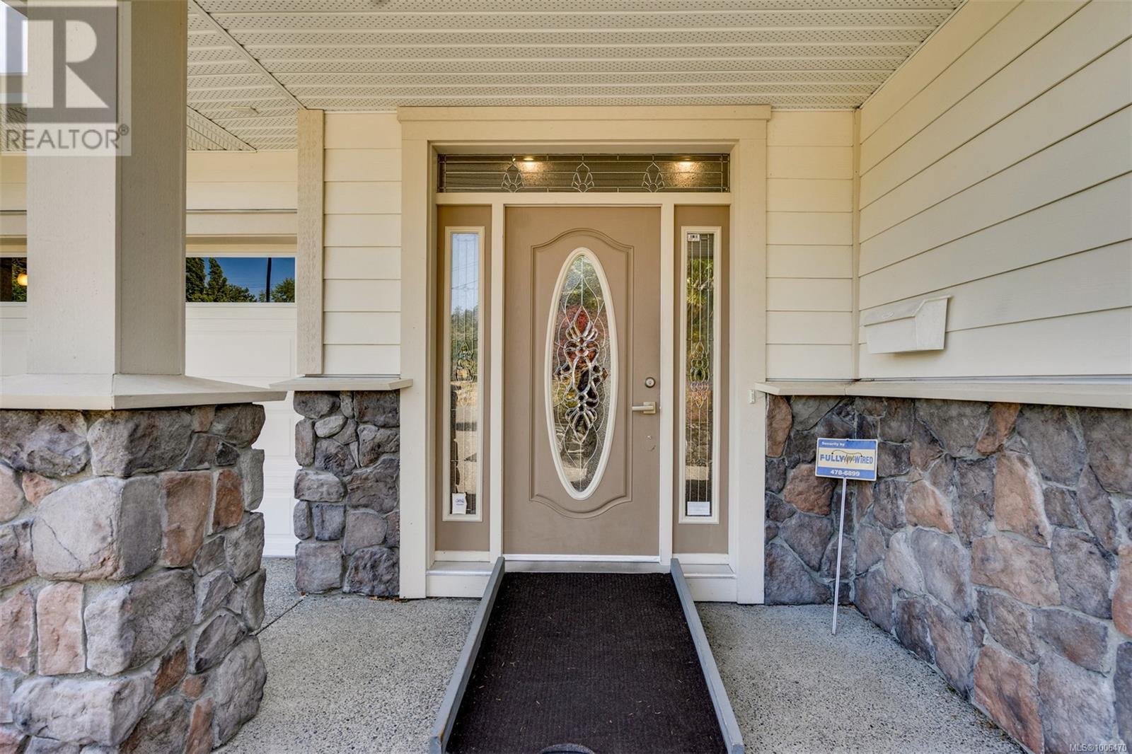 Photo 6 of 3325 Aloha Ave, Colwood BC