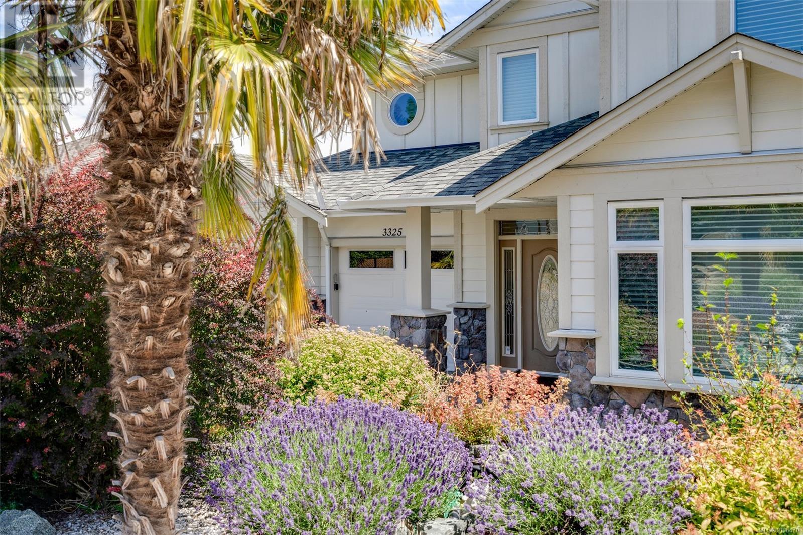 Photo 7 of 3325 Aloha Ave, Colwood BC