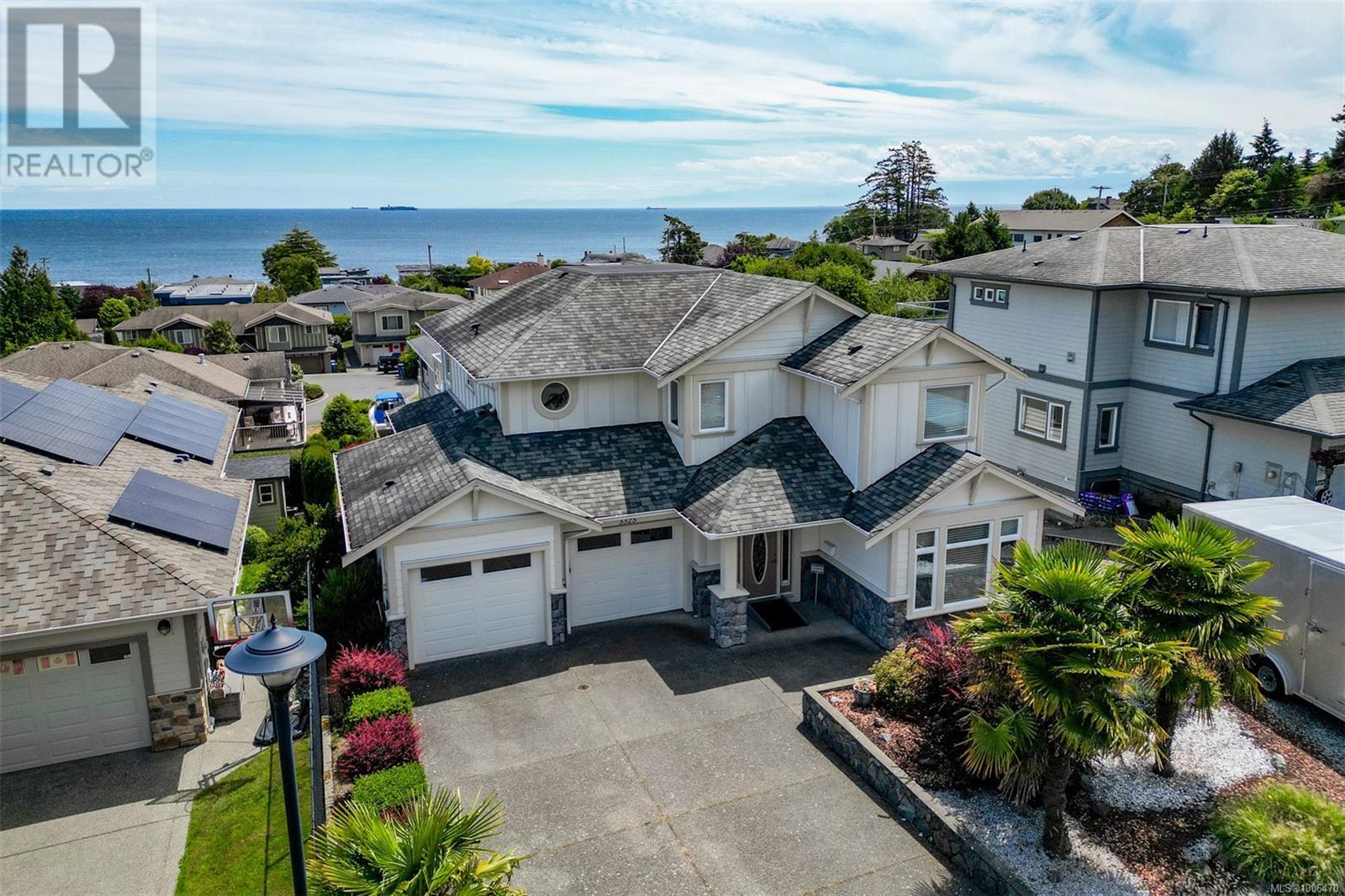 Photo 46 of 3325 Aloha Ave, Colwood BC
