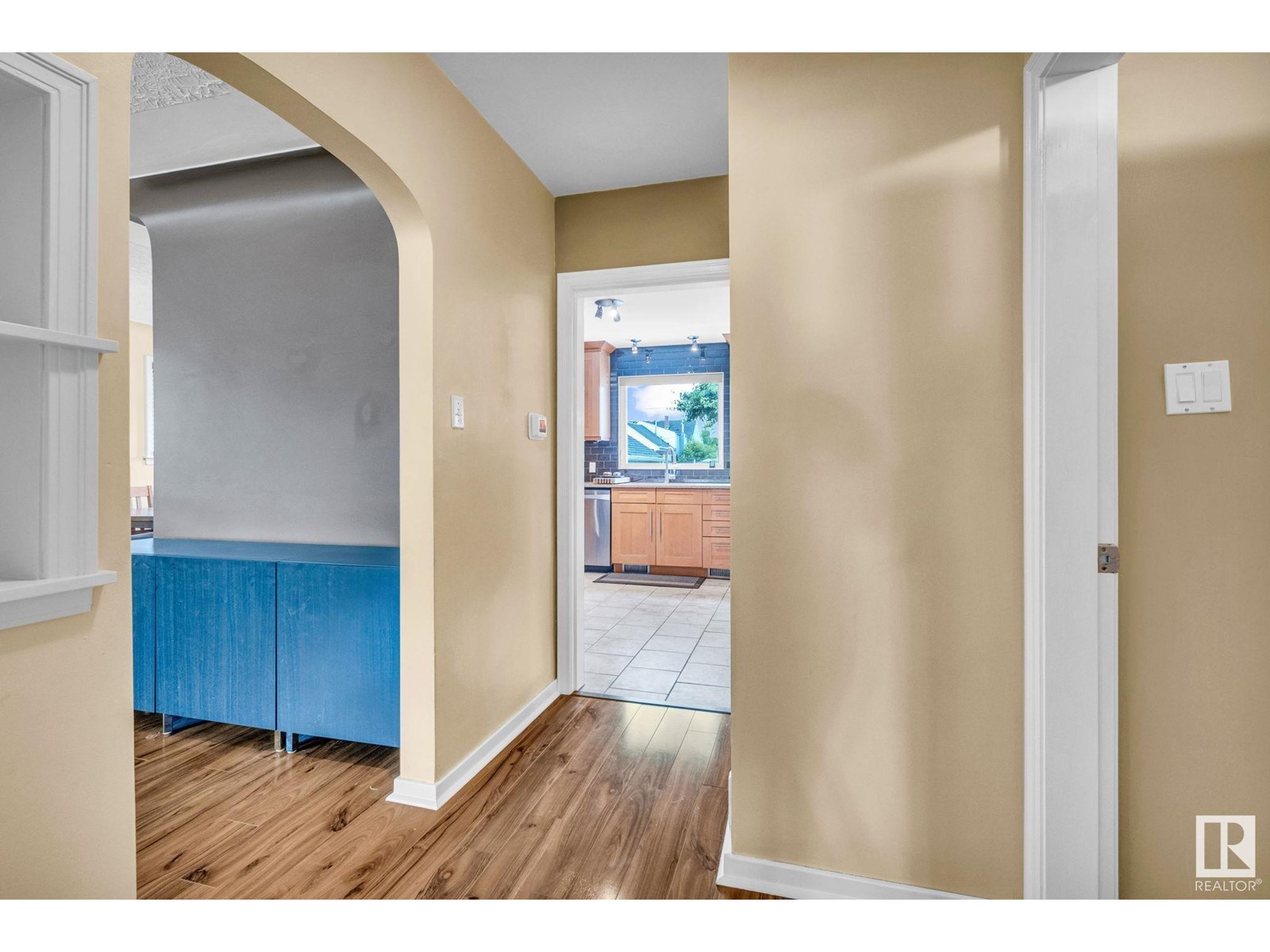 Photo 59 of 10950 117 St Nw, Edmonton AB