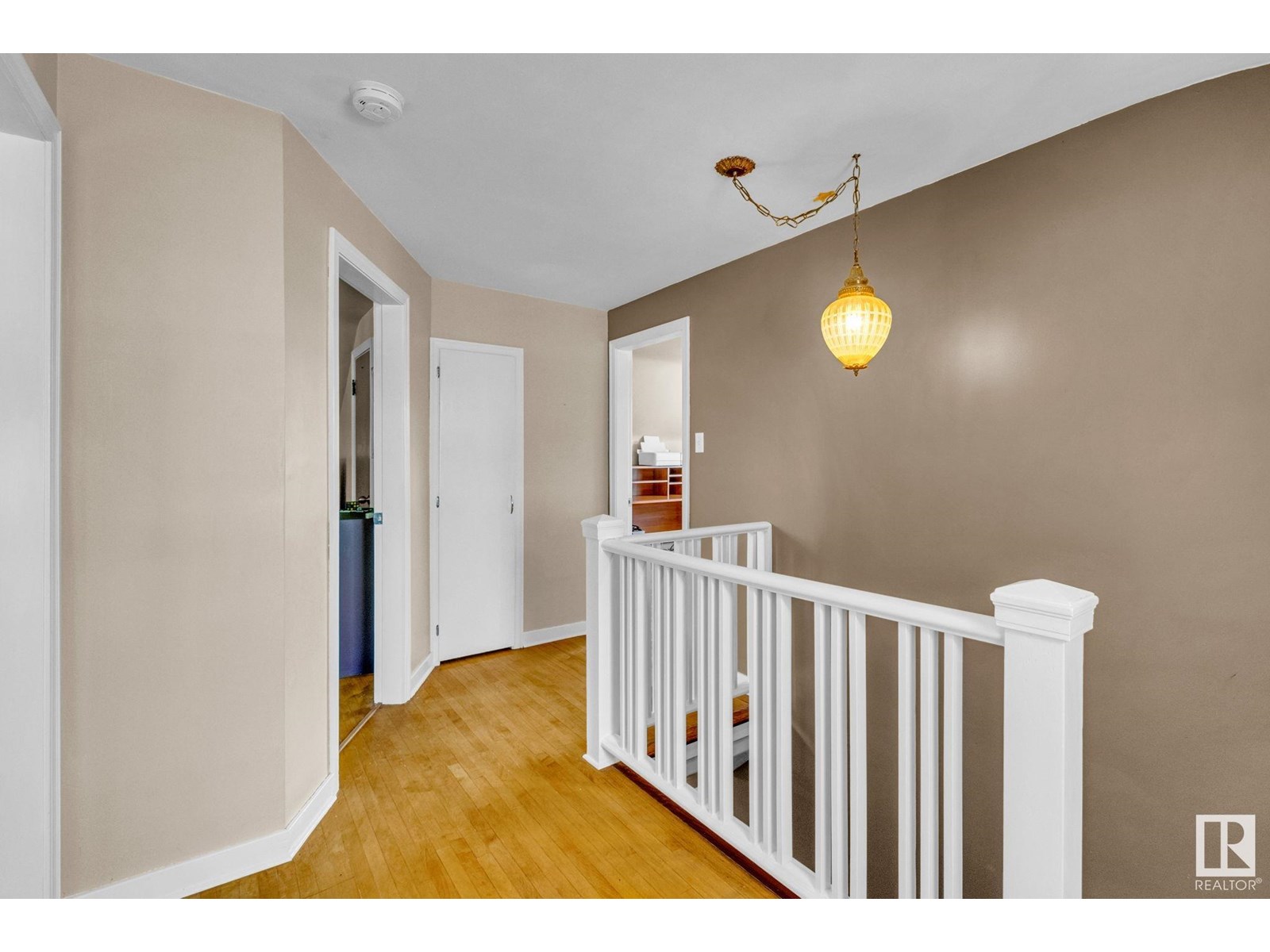 Photo 48 of 10950 117 St Nw, Edmonton AB