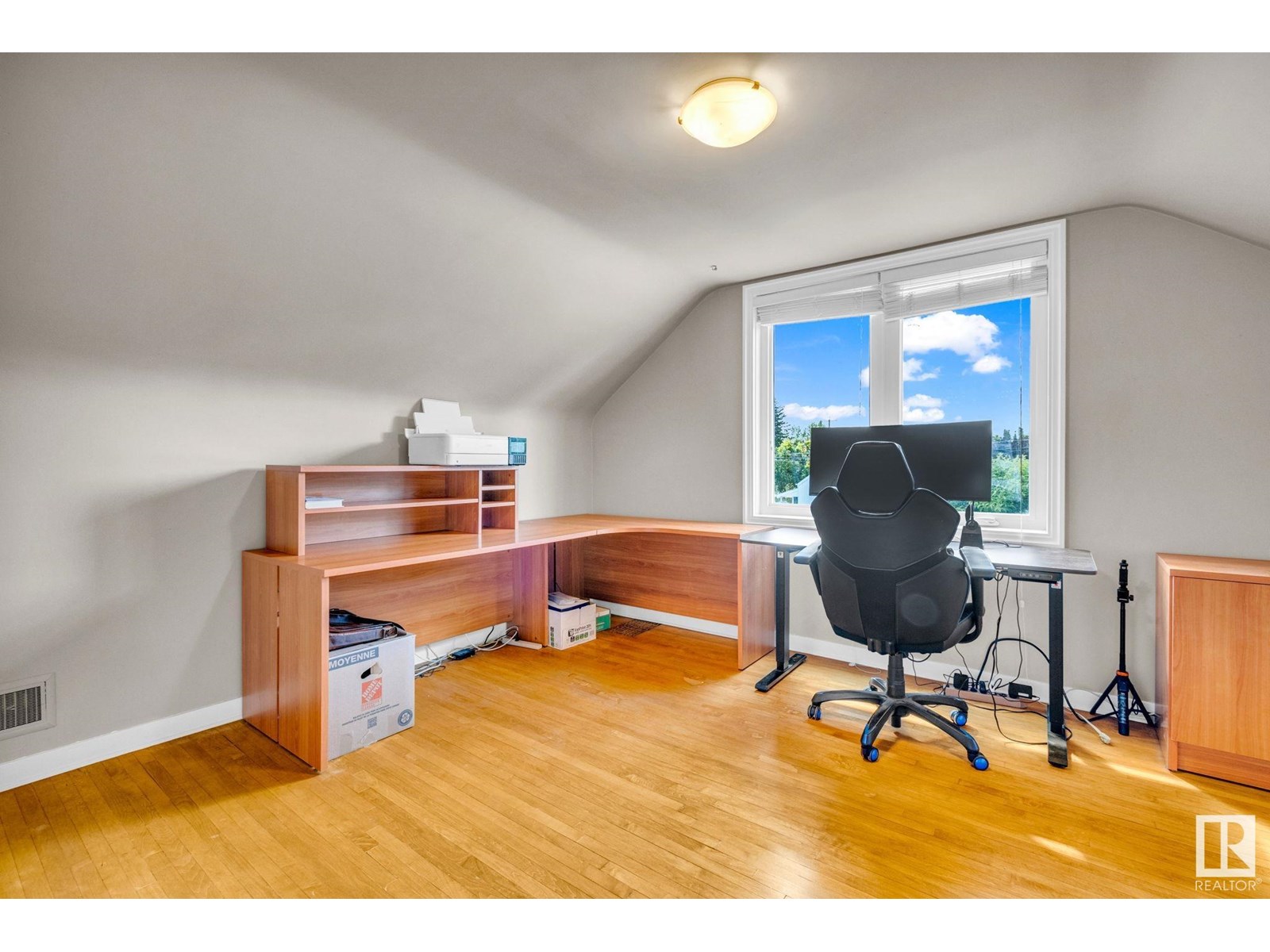 Photo 24 of 10950 117 St Nw, Edmonton AB