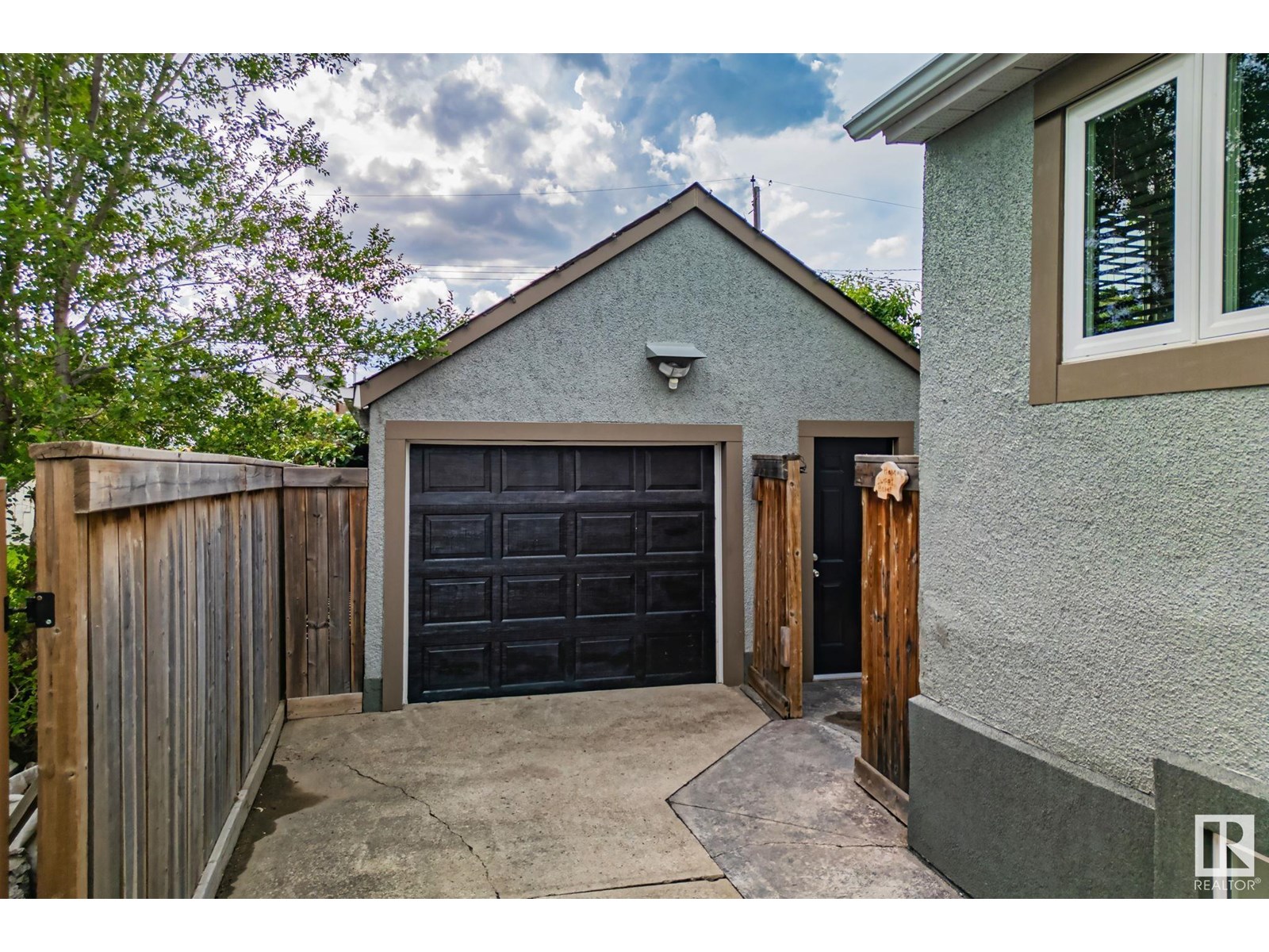 Photo 34 of 10950 117 St Nw, Edmonton AB