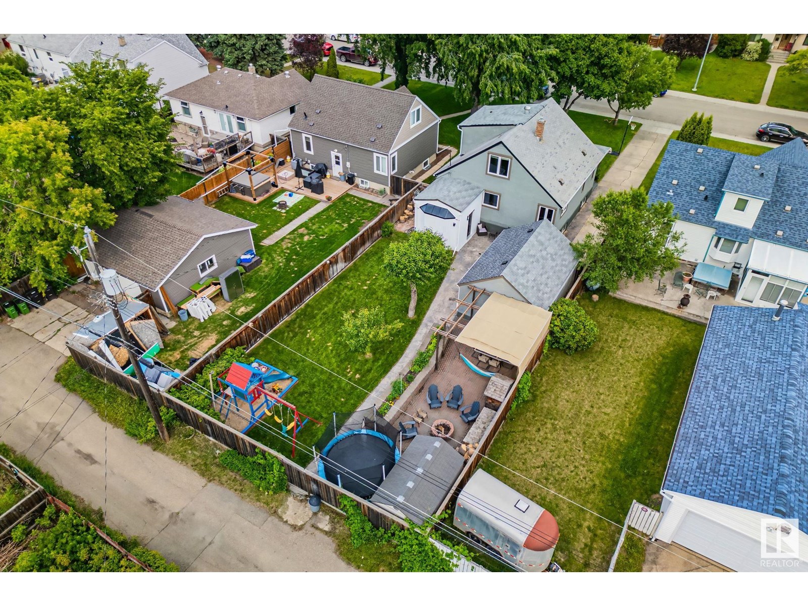 Photo 52 of 10950 117 St Nw, Edmonton AB
