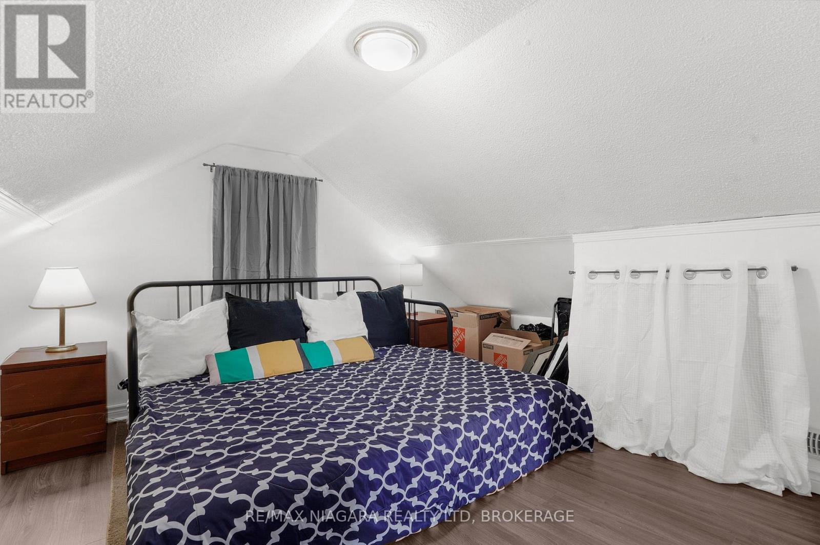 Photo 20 of 7 Bloomfield Avenue, St Catharines ON