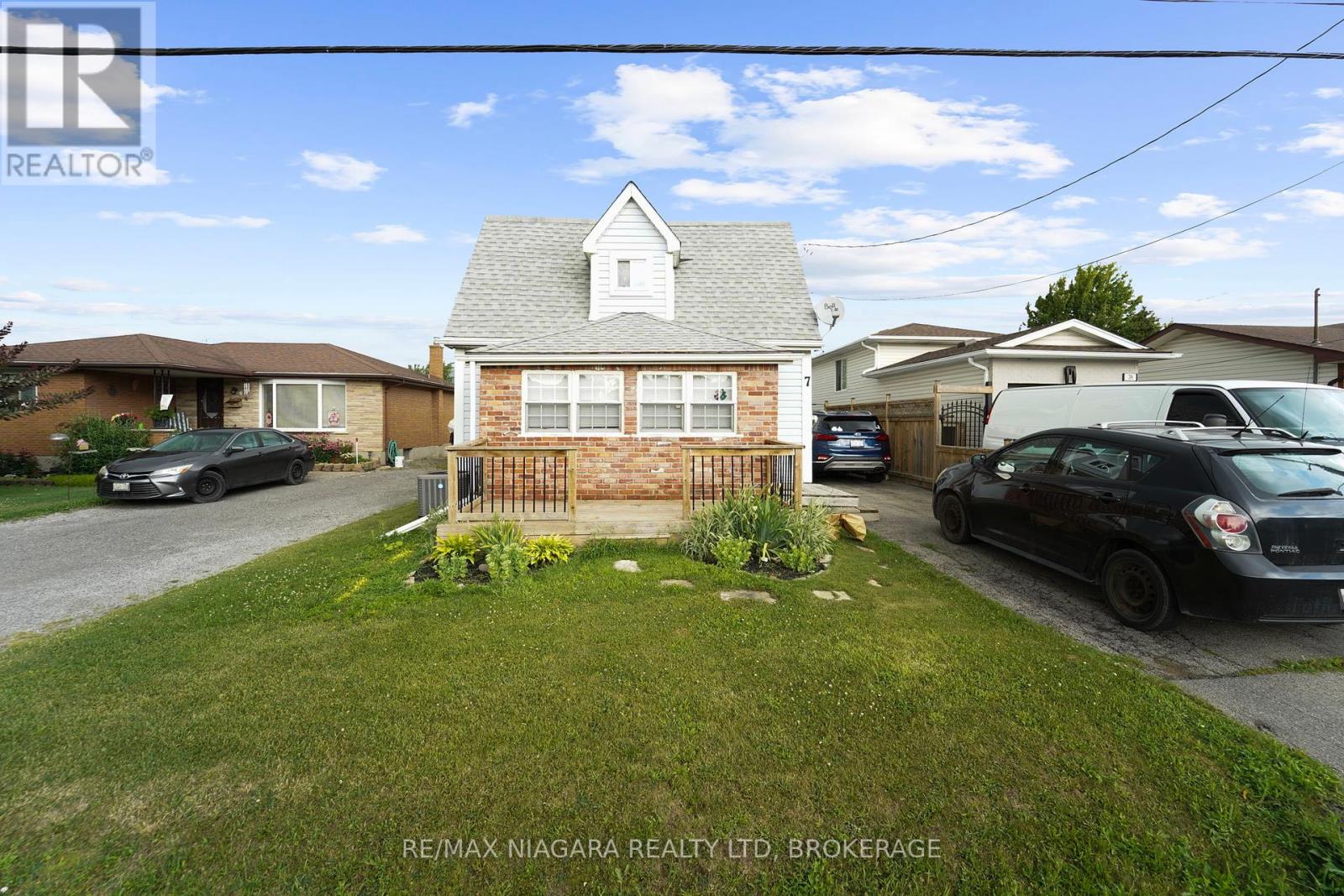 Photo 33 of 7 Bloomfield Avenue, St Catharines ON