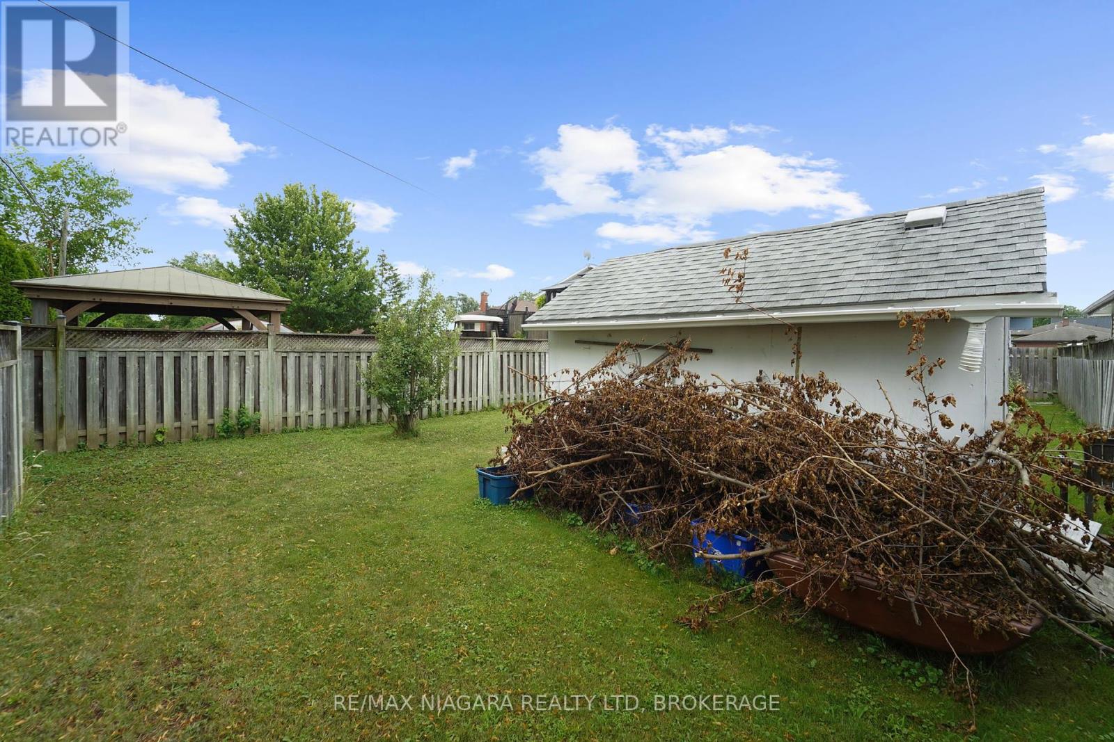 Photo 35 of 7 Bloomfield Avenue, St Catharines ON