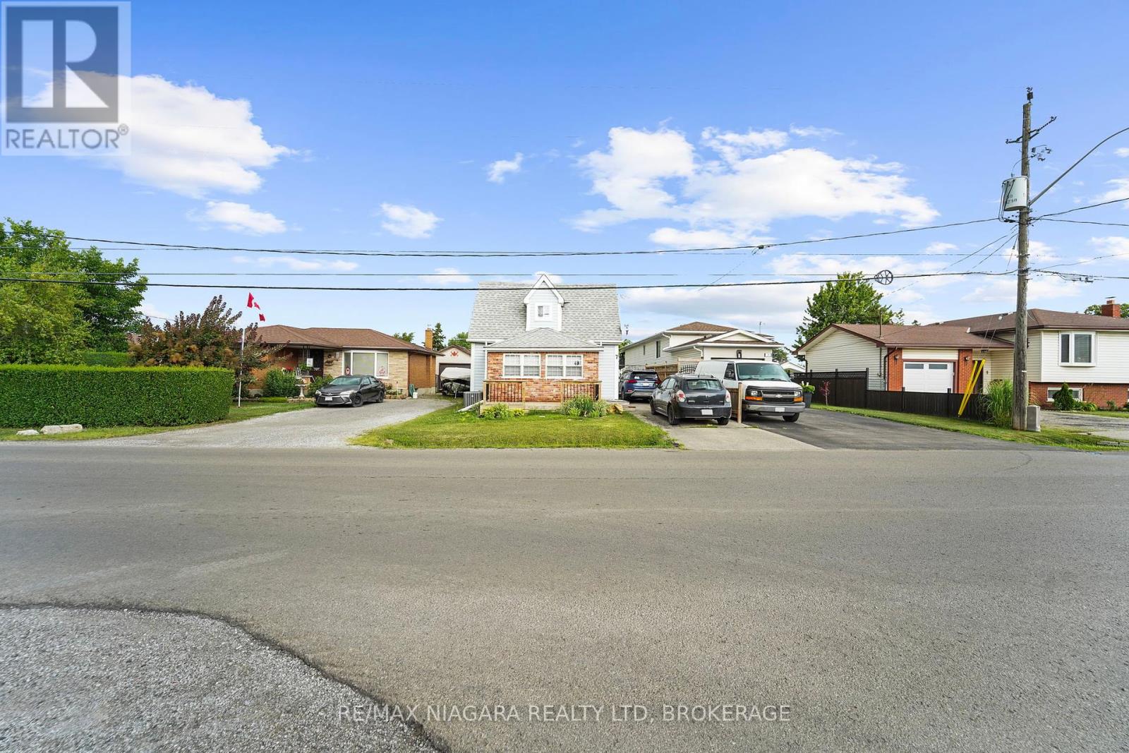 Photo 47 of 7 Bloomfield Avenue, St Catharines ON