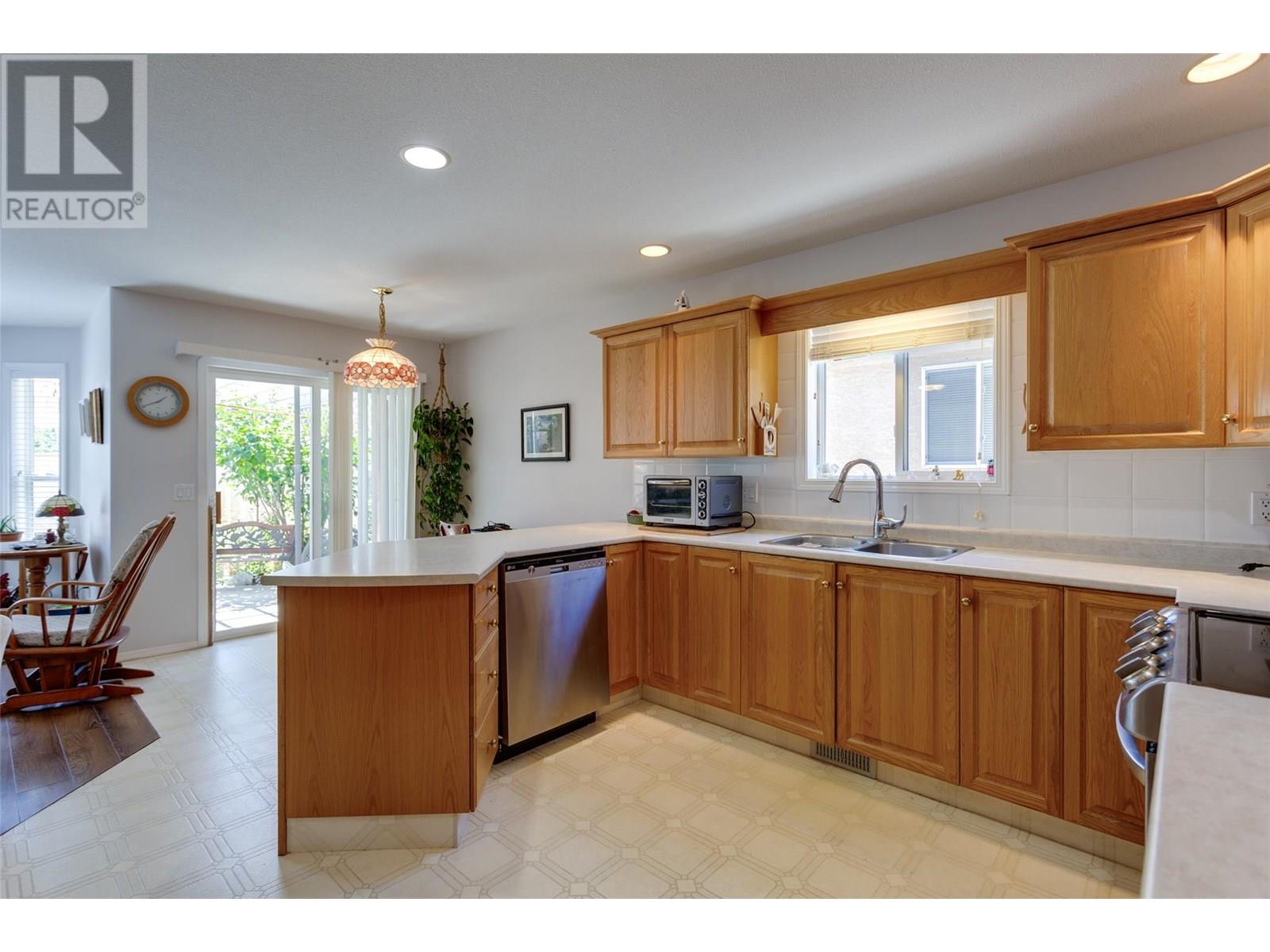 102 2250 Louie Drive, Westbank