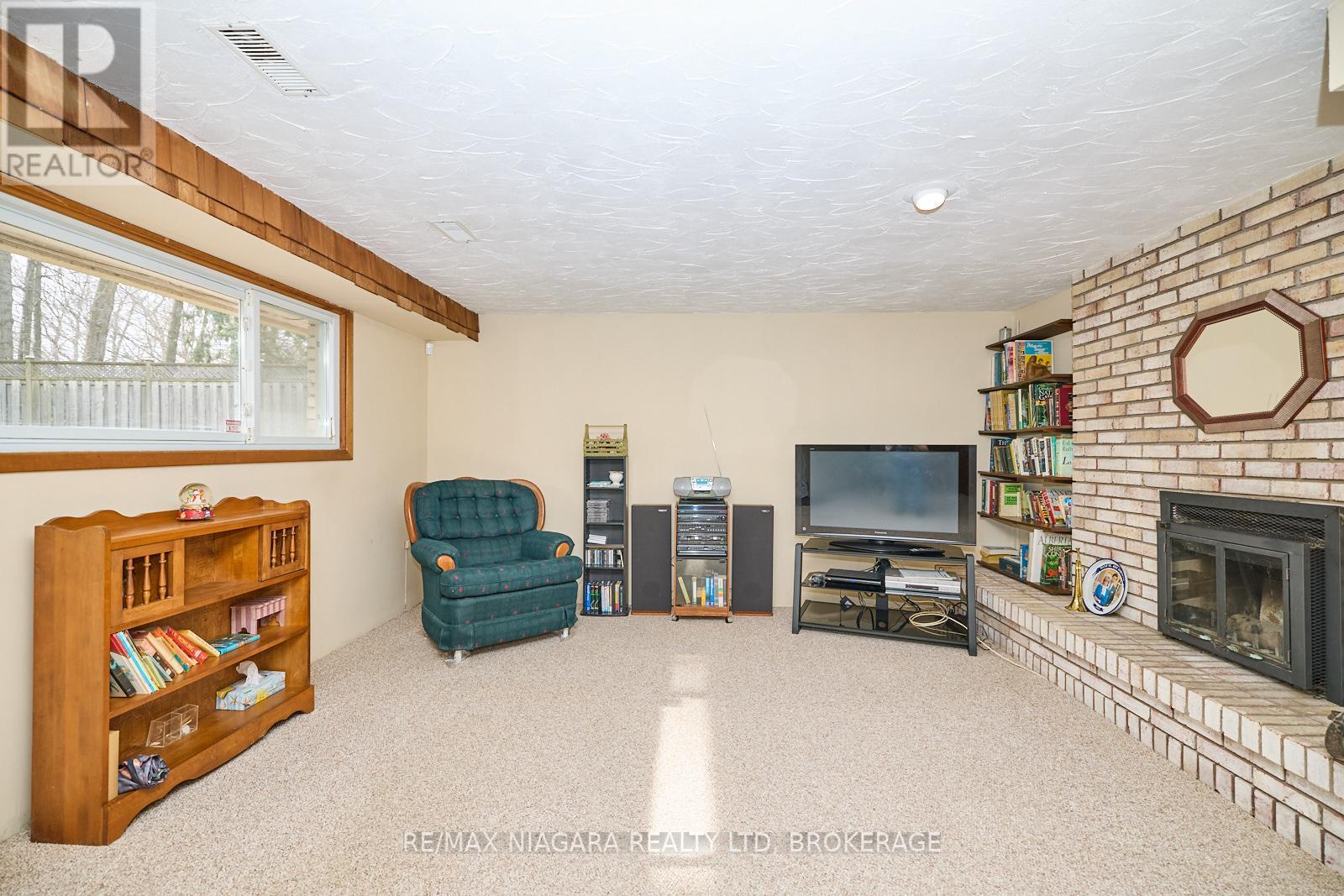 Photo 25 of 7040 Woodington Road, Niagara Falls ON