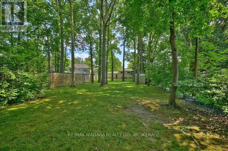 Photo 8 of 7040 Woodington Road, Niagara Falls ON