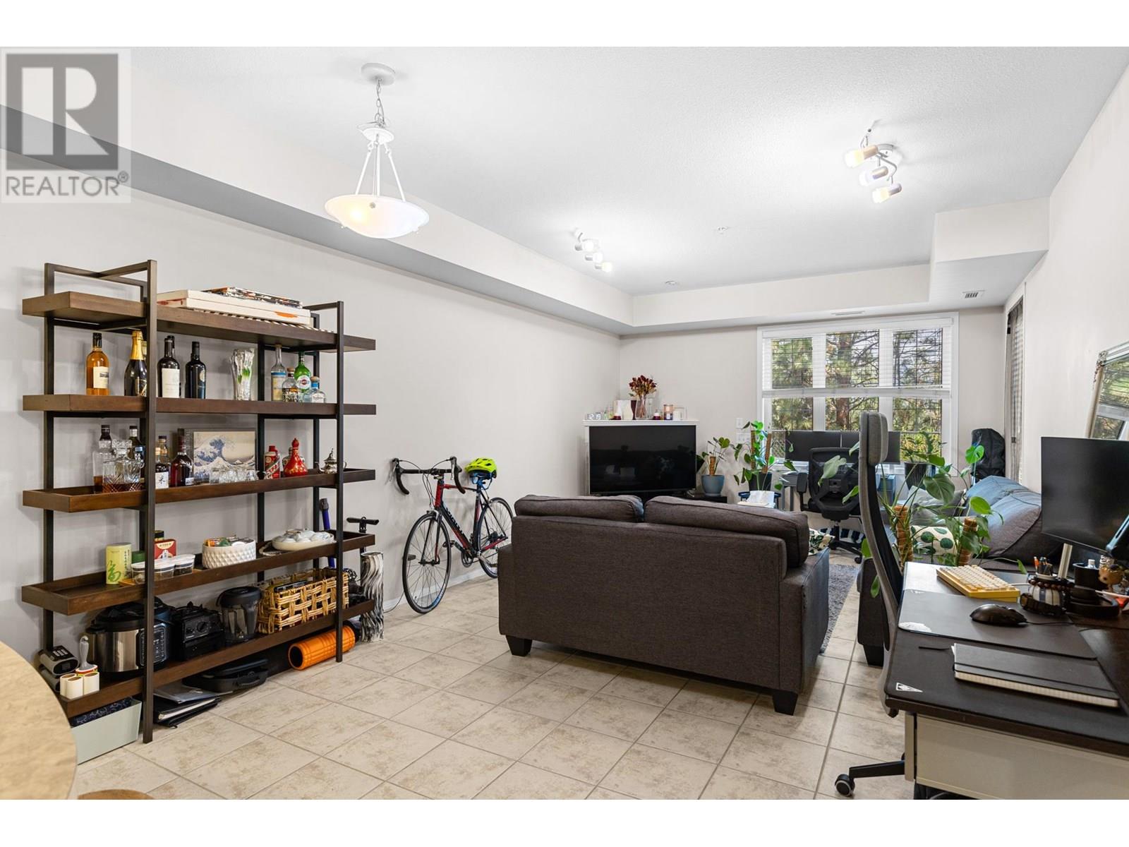#2106 3178 VIA CENTRALE DRIVE - Image 9