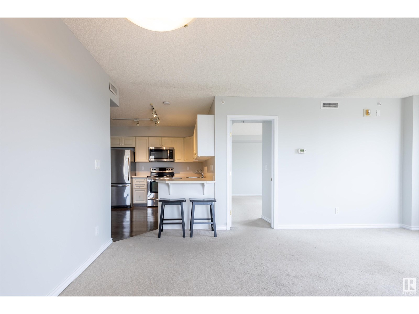 Photo 20 of 1101 10649 Saskatchewan Dr Nw, Edmonton AB