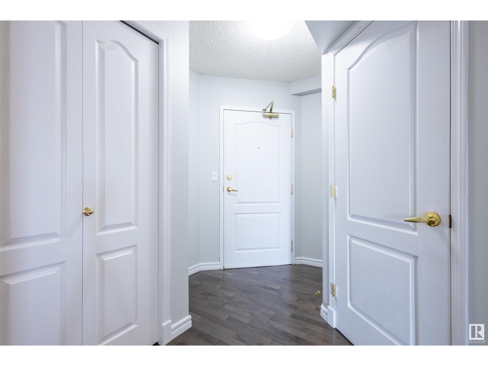 Photo 6 of 1101 10649 Saskatchewan Dr Nw, Edmonton AB