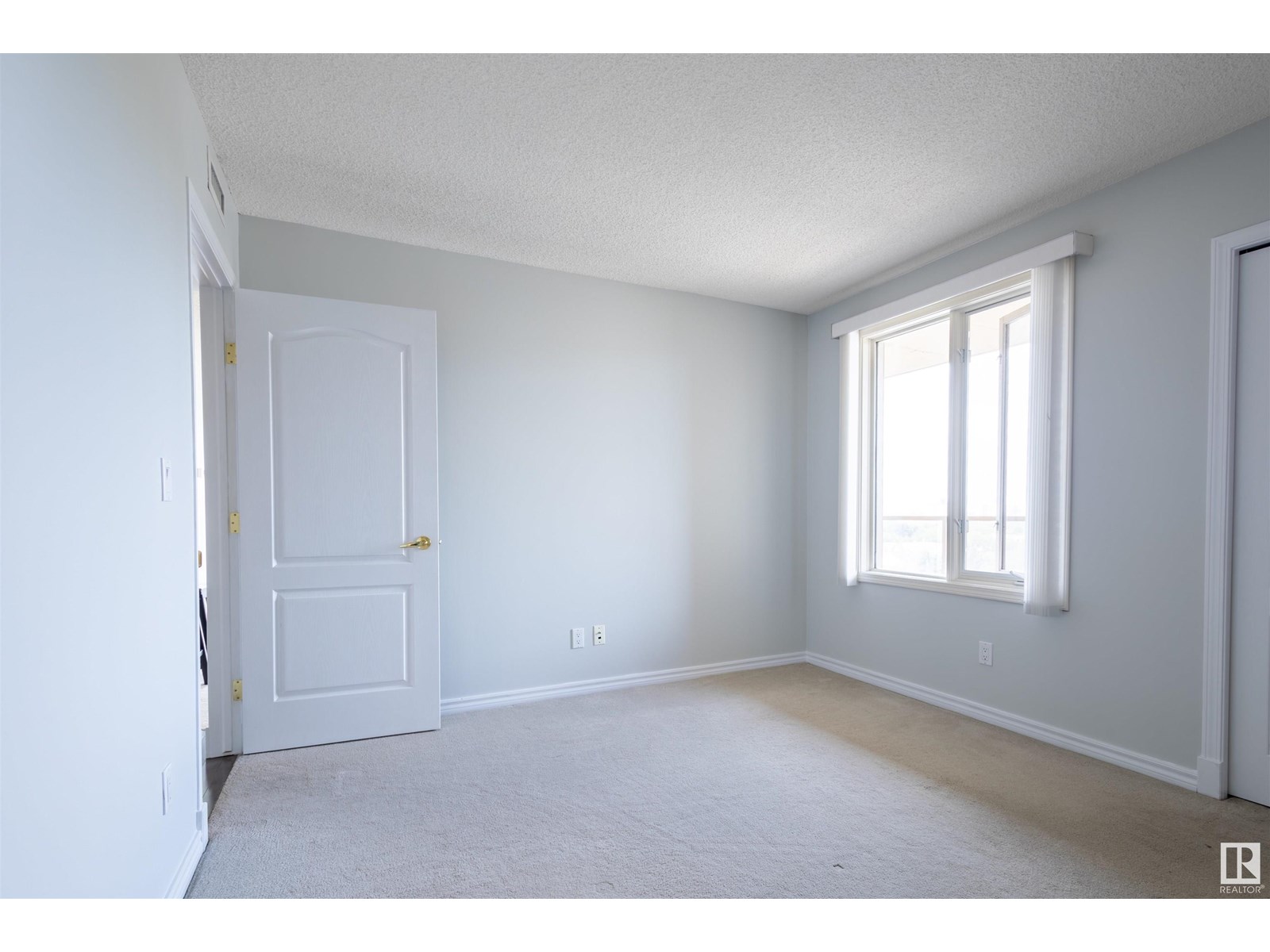 Photo 31 of 1101 10649 Saskatchewan Dr Nw, Edmonton AB